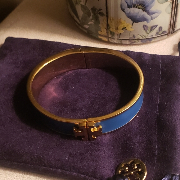 💫Tory Burc: Kira Enameled Bracelet - Picture 4 of 8